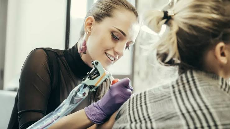 Tattoo Artists Are Losing Bookings to Their Own Instagram Tattoo Artists